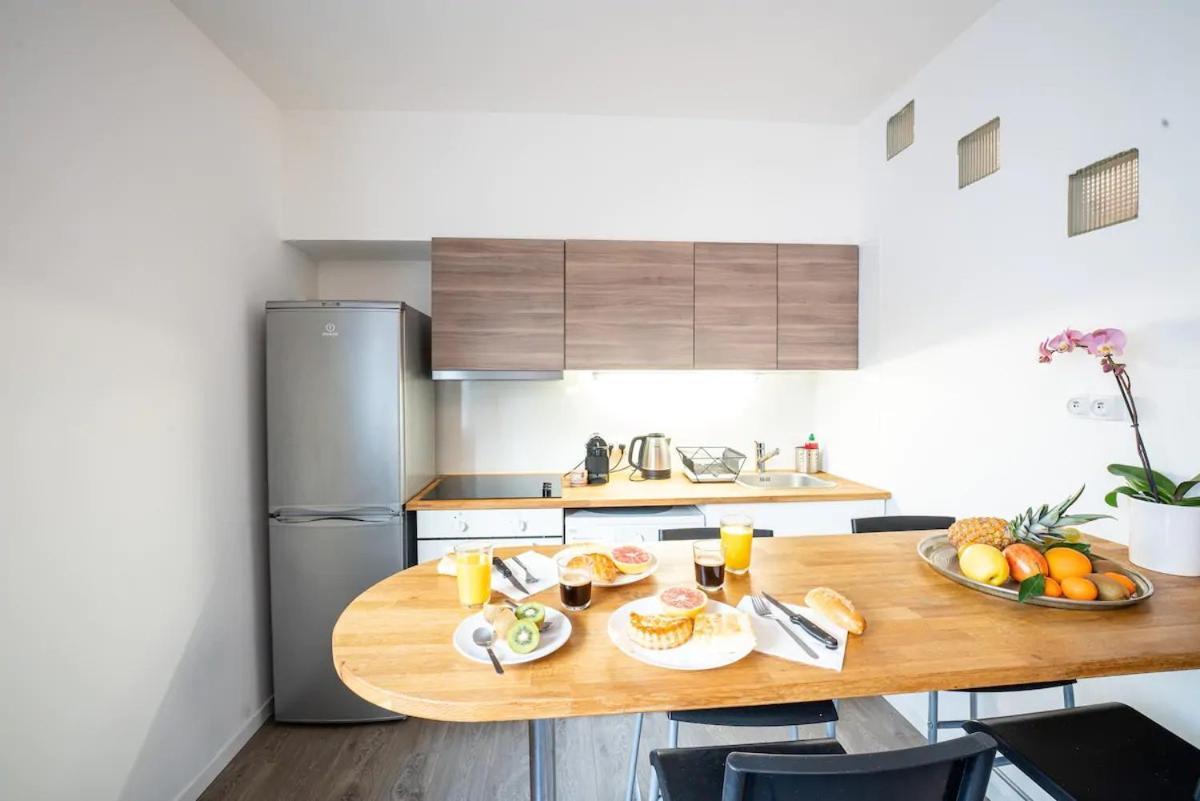 Appartement Centre Village, Clim Et Parking Gratuit Эг-Морт Экстерьер фото